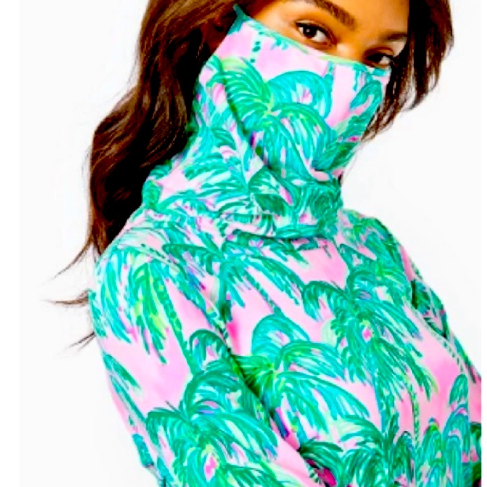 Lilly Pulitzer Palm Tree Cowlneck
Mask Top Size XL